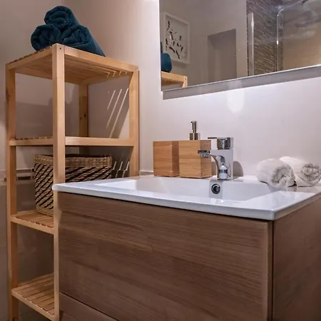 Oasis Apartment *